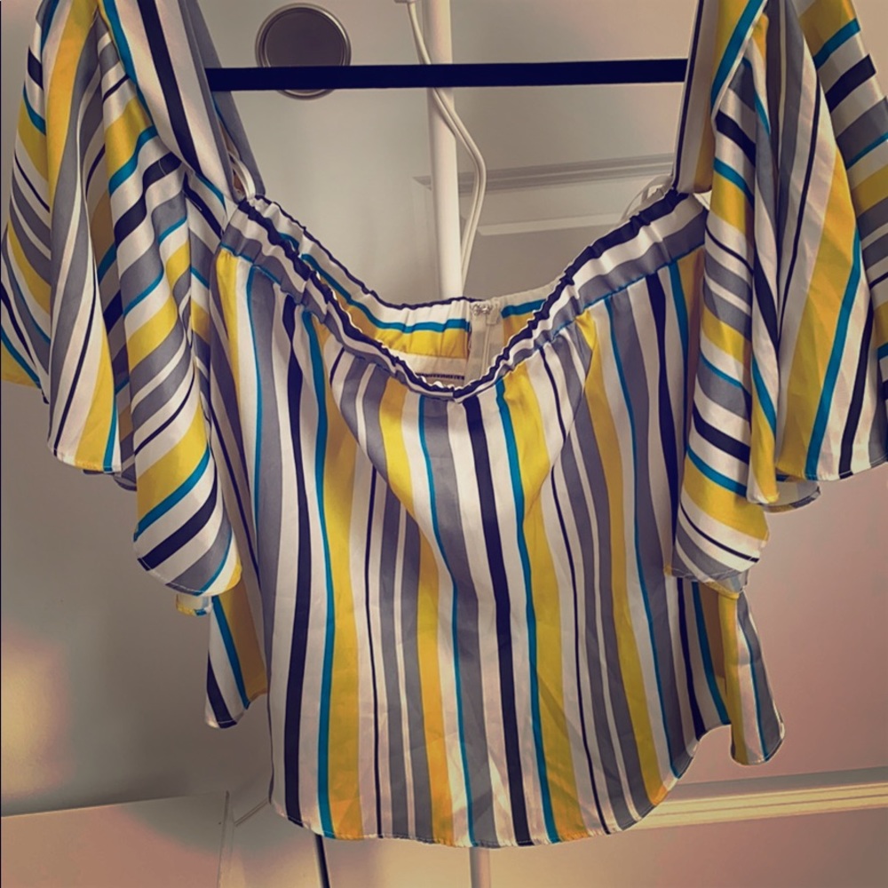 Stripes off-shoulder shirt